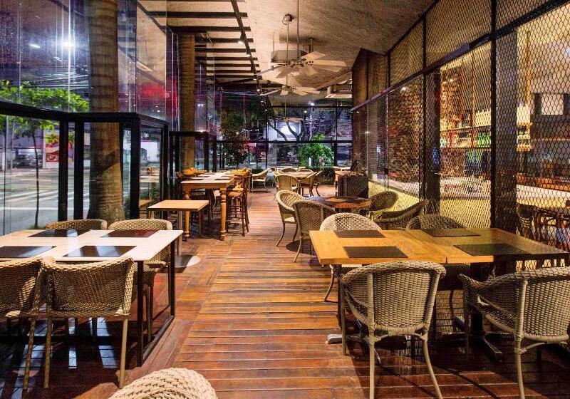 בית מלון כפרי Ibis Vitoria Praia Do Canto