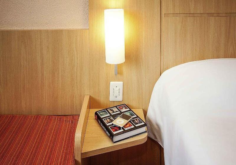 בית מלון כפרי Ibis Vitoria Praia Do Canto