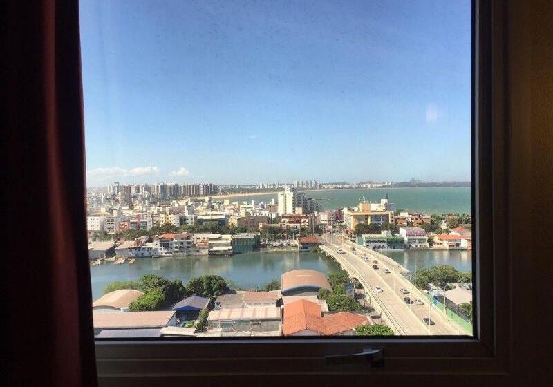 בית מלון כפרי Ibis Vitoria Praia Do Canto