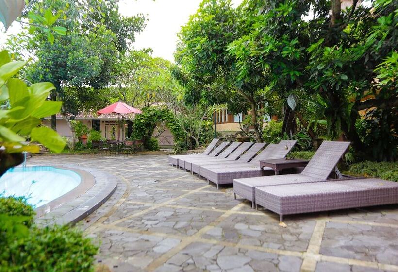 호텔 Jogja Village