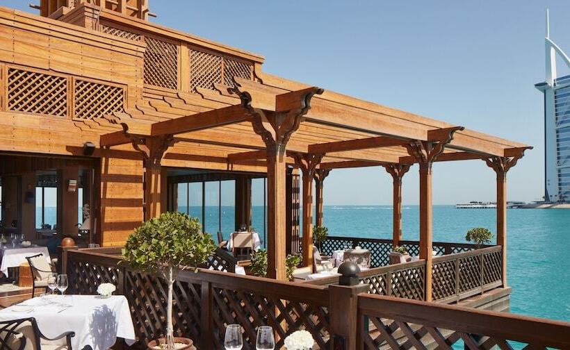 酒店 Jumeirah Al Qasr Dubai