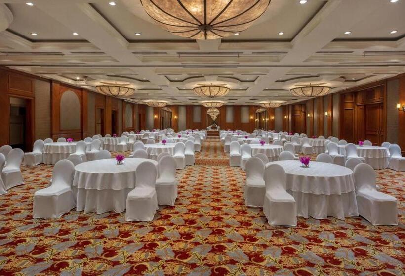 هتل Jw Marriott Mumbai Juhu