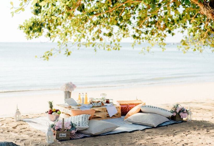 هتل Khaolak Emerald Beach Resort And Spa