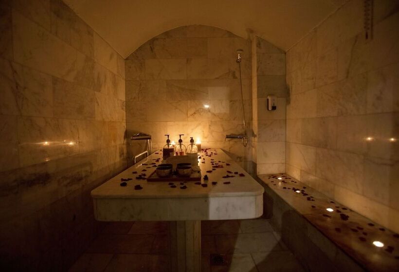 هتل Le Palace d'Anfa