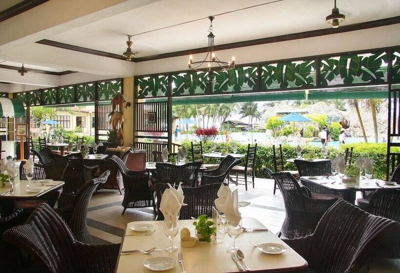 בית מלון כפרי Legend Cherating Beach Resort