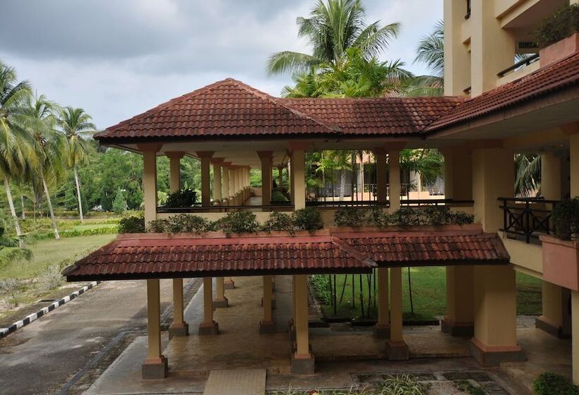 هتل Legend Cherating Beach Resort