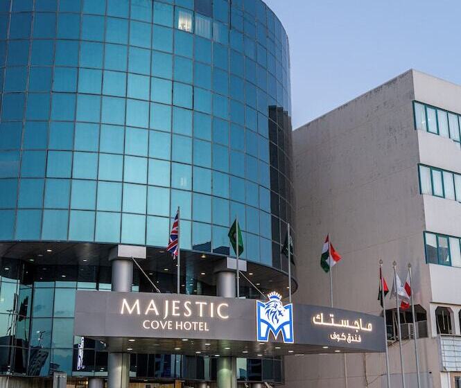 هتل Majestic Cove