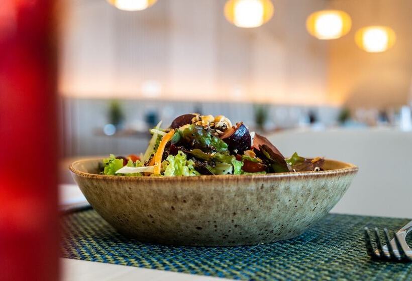 هتل Malta Marriott Resort & Spa