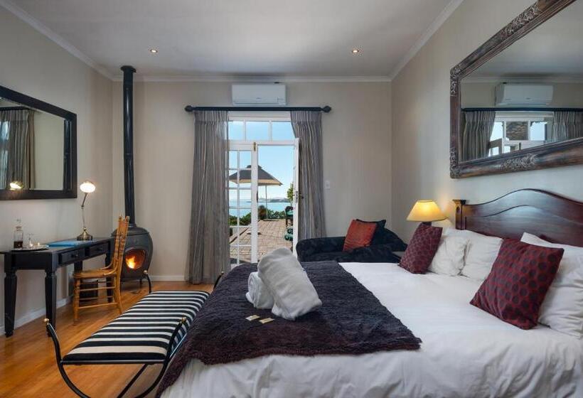 فندق Manor On The Bay