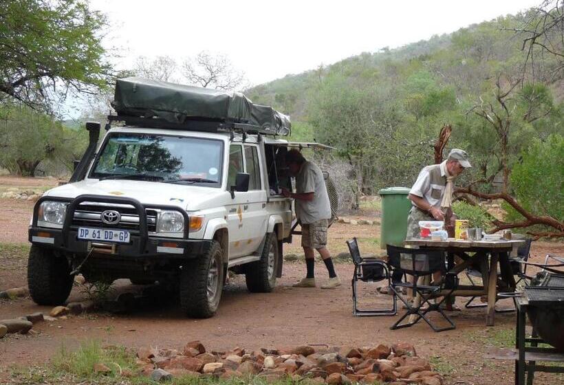 Отель Manor On The Bay