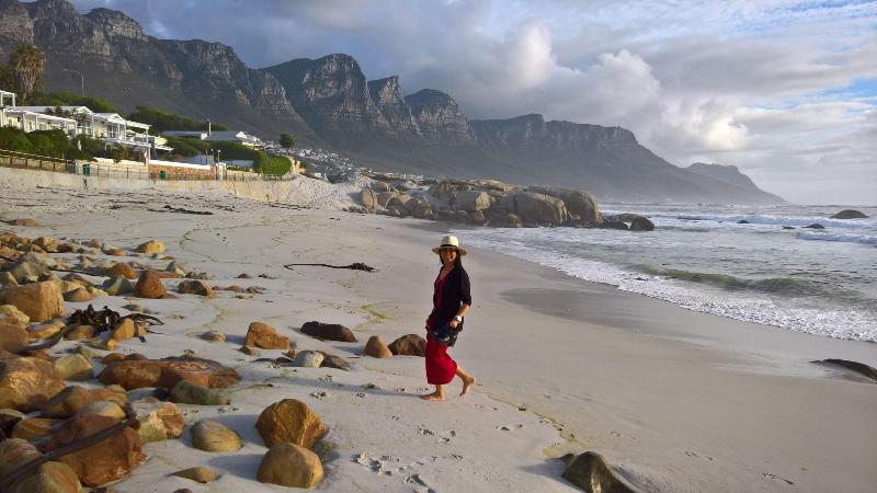 Отель Manor On The Bay