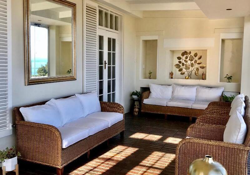 فندق Manor On The Bay