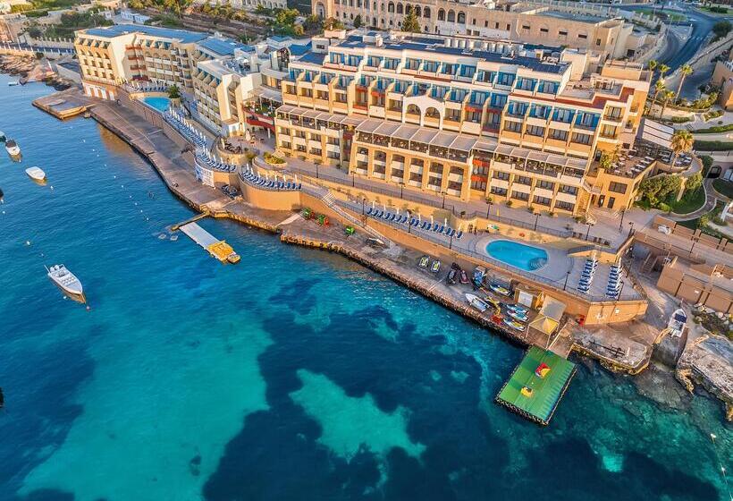 هتل Verdi St George S Bay Marina