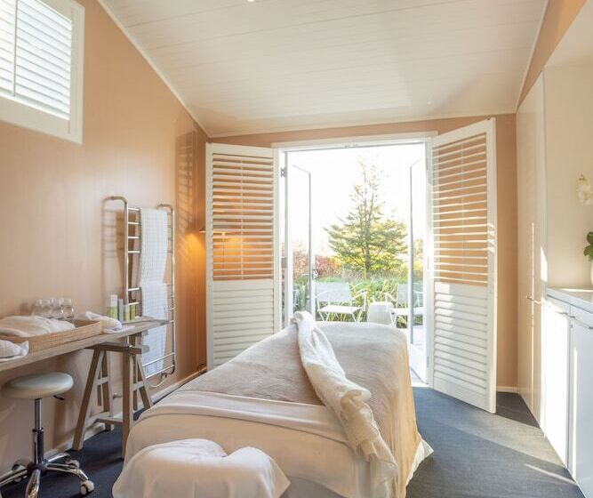 هتل Rosewood Matakauri