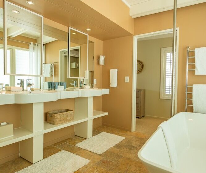 هتل Rosewood Matakauri