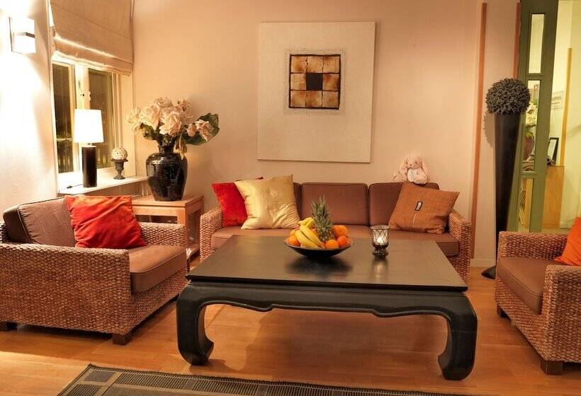 Maude´s Hotel Enskede Stockholm