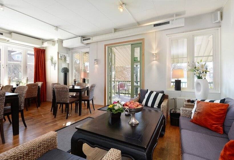 Maude´s Hotel Enskede Stockholm