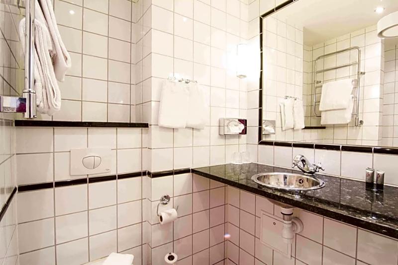 Mayfair Hotel Tunneln