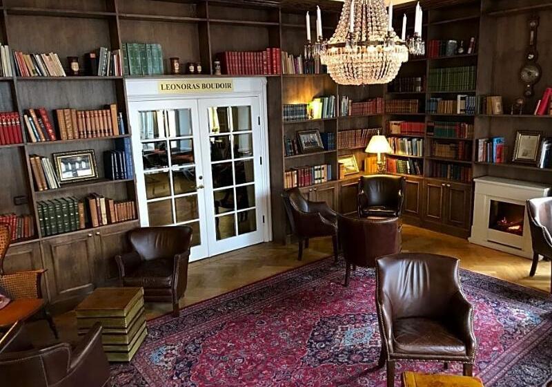 Mayfair Hotel Tunneln