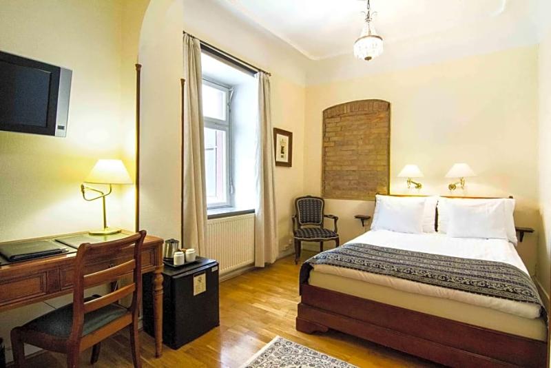 Mayfair Hotel Tunneln