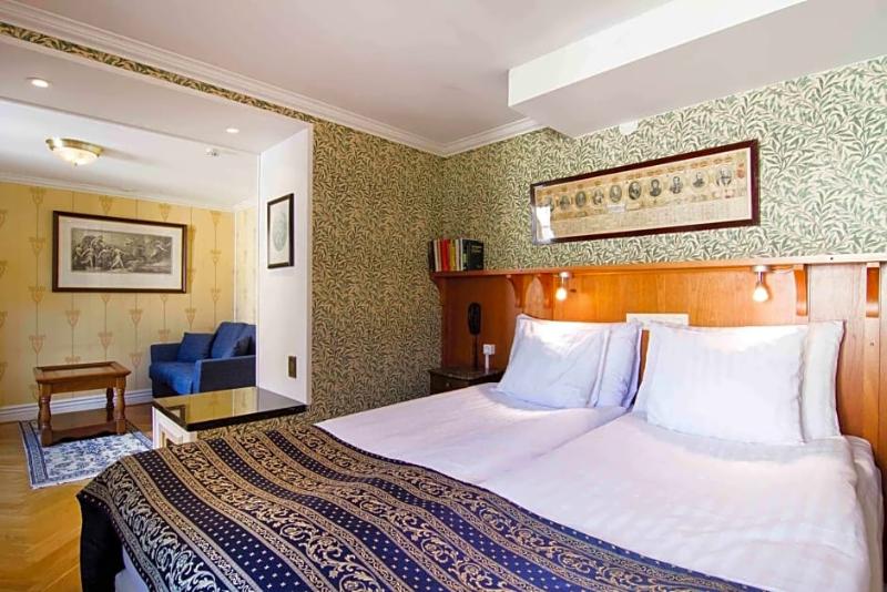 Mayfair Hotel Tunneln