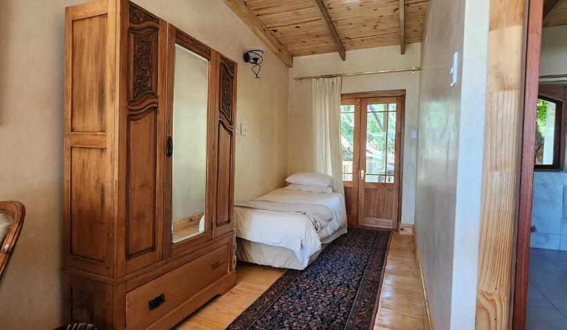 فندق Monkey Valley Resort