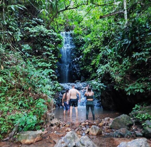 ホテル Mutiara Taman Negara
