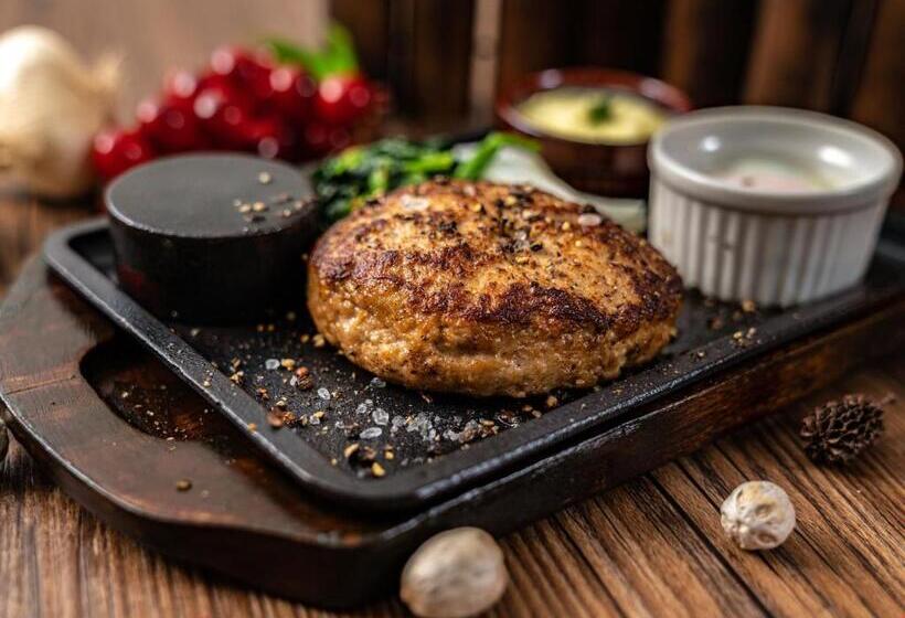 Отель Mystays Shin Osaka Conference Center