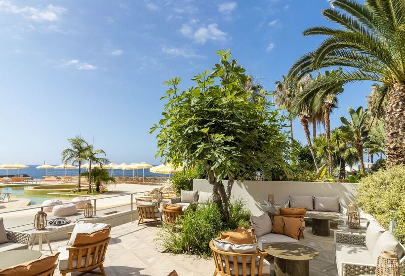 هتل Next by Savoy Signature