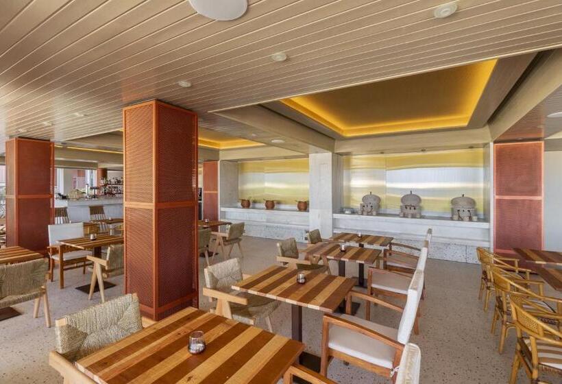 هتل Next by Savoy Signature