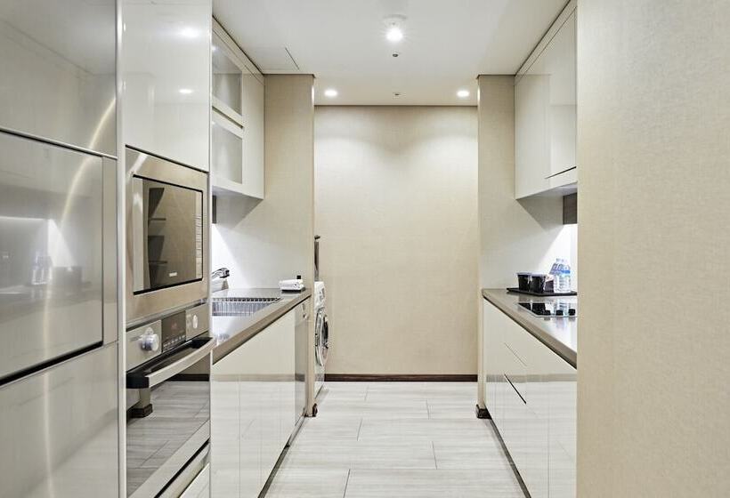 Отель Oakwood Premier Coex Center