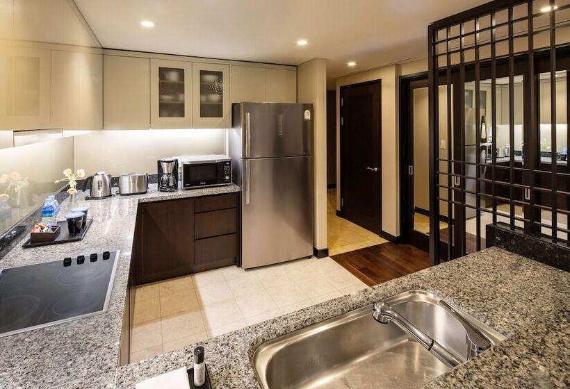 Отель Oakwood Premier Coex Center