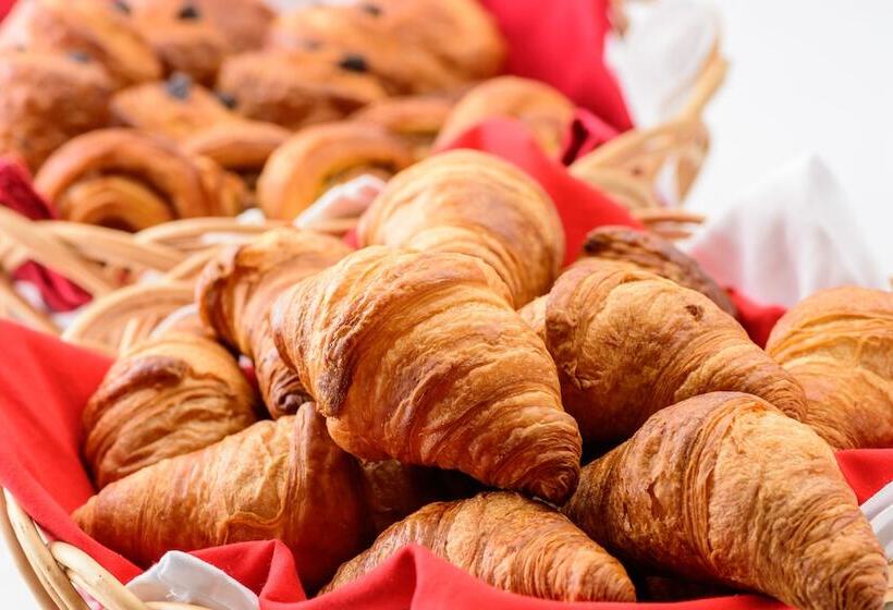 בית מלון כפרי Okinawa Grand Mer Resort