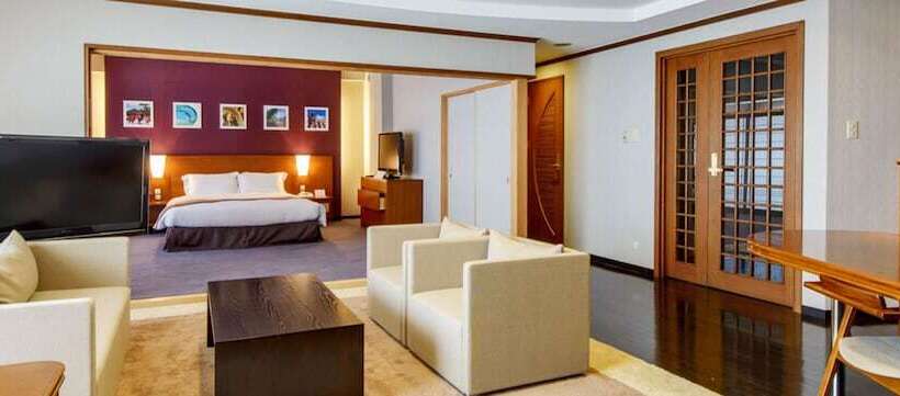 בית מלון כפרי Okinawa Grand Mer Resort