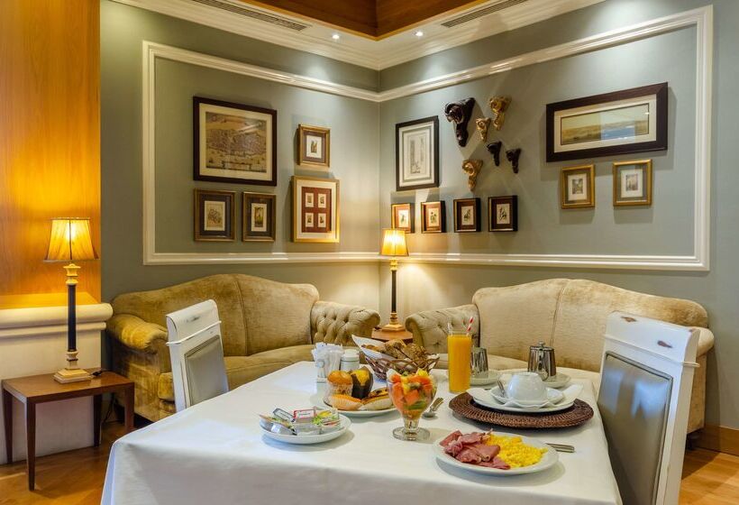 هتل Olissippo Castelo