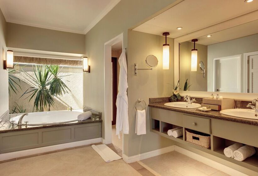 Szálloda Outrigger Mauritius Beach Resort