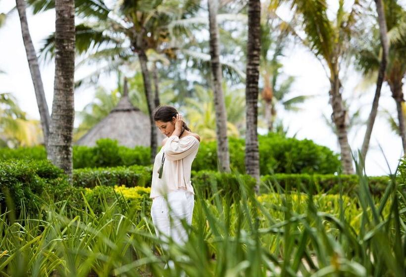 Szálloda Outrigger Mauritius Beach Resort
