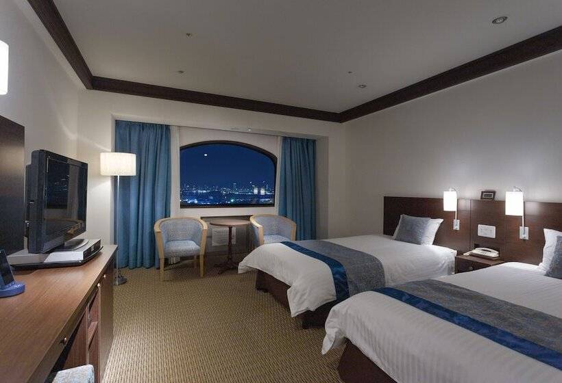 Отель Plaza Kobe