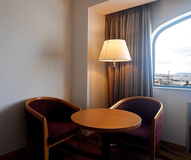 Отель Plaza Kobe