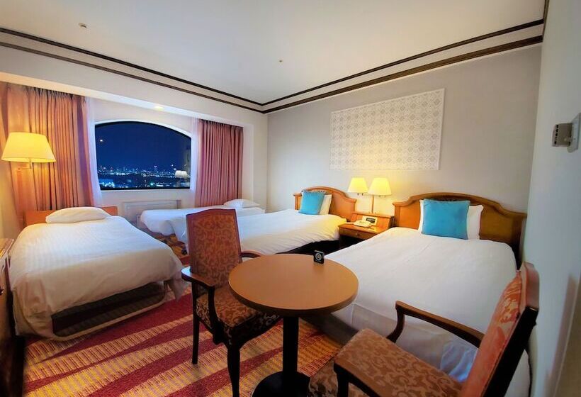 Отель Plaza Kobe