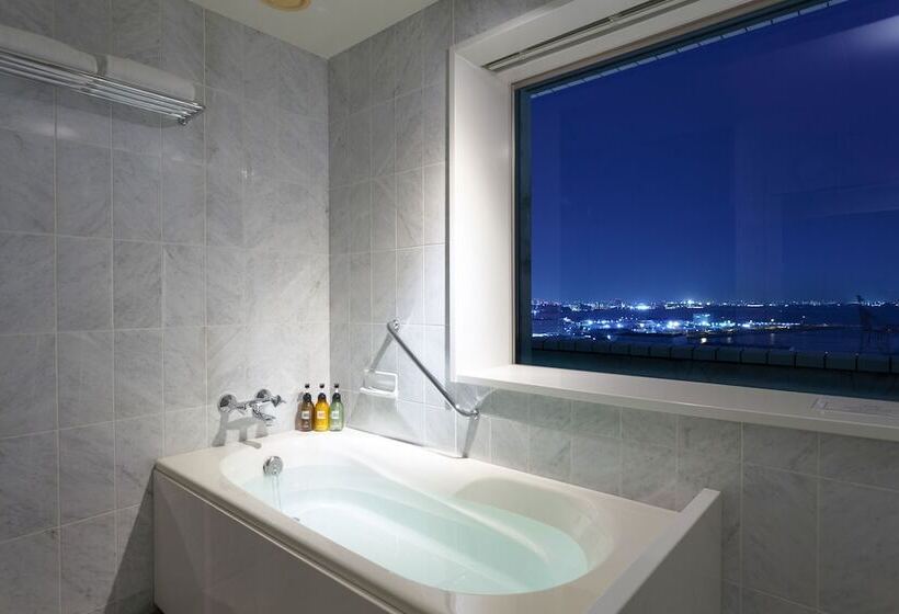 Отель Plaza Kobe