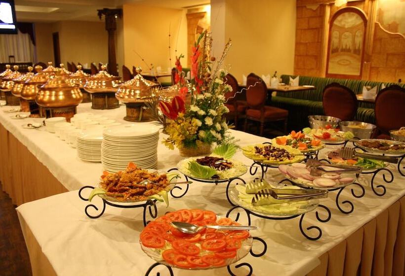 هتل Quality Inn Residency