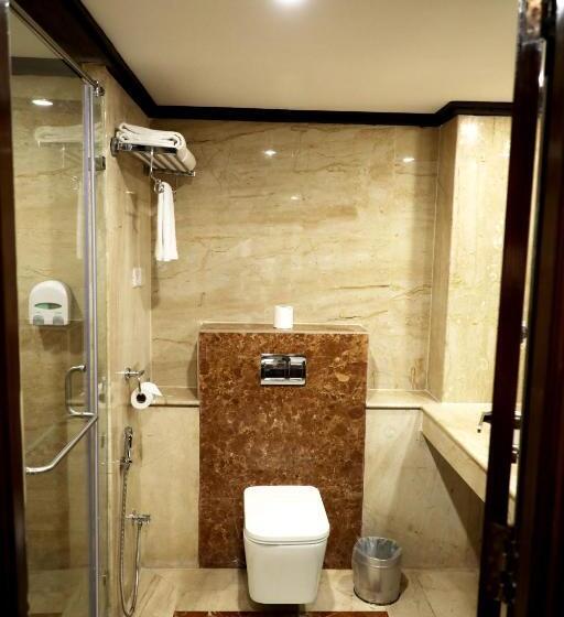 ホテル Quality Inn Sabari