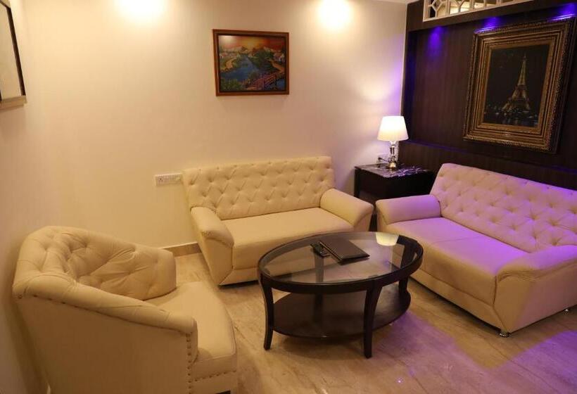 בית מלון כפרי Quality Inn Sabari