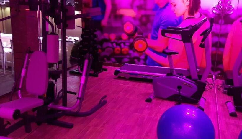 ホテル Quality Inn Sabari