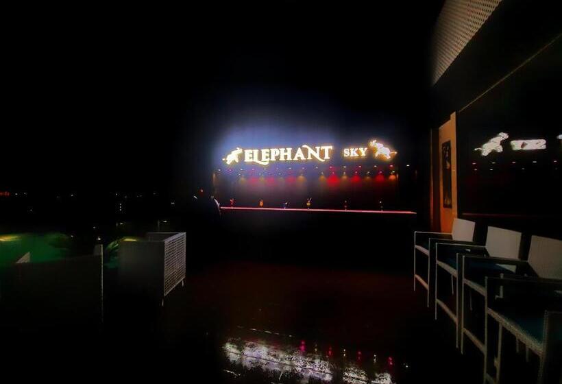 ホテル Quality Inn Sabari