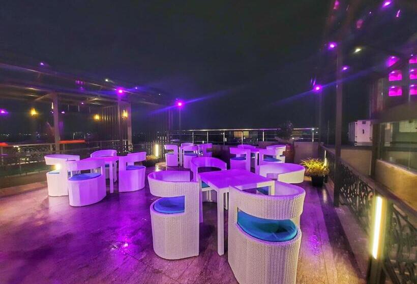 ホテル Quality Inn Sabari