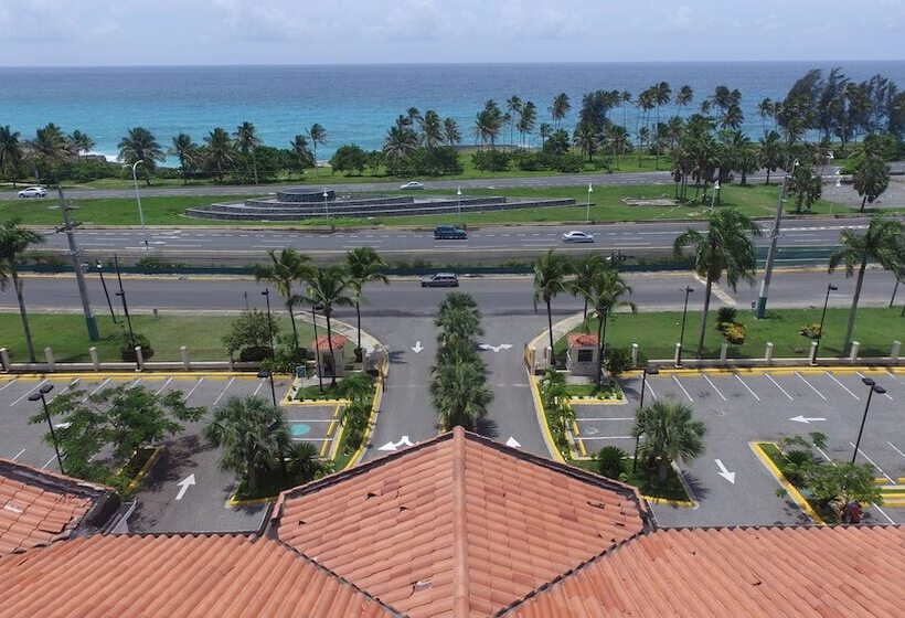 Quality Hotel Real Aeropuerto Santo Domingo