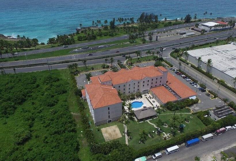 Quality Hotel Real Aeropuerto Santo Domingo