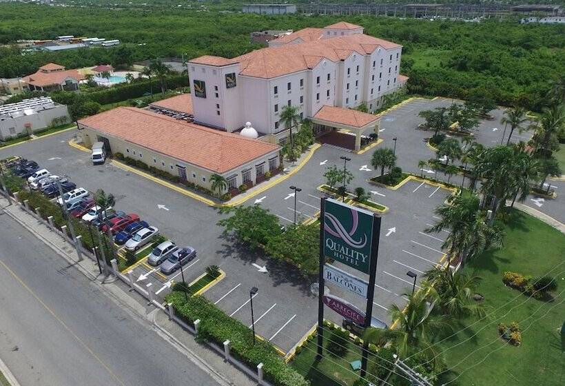 Quality Hotel Real Aeropuerto Santo Domingo